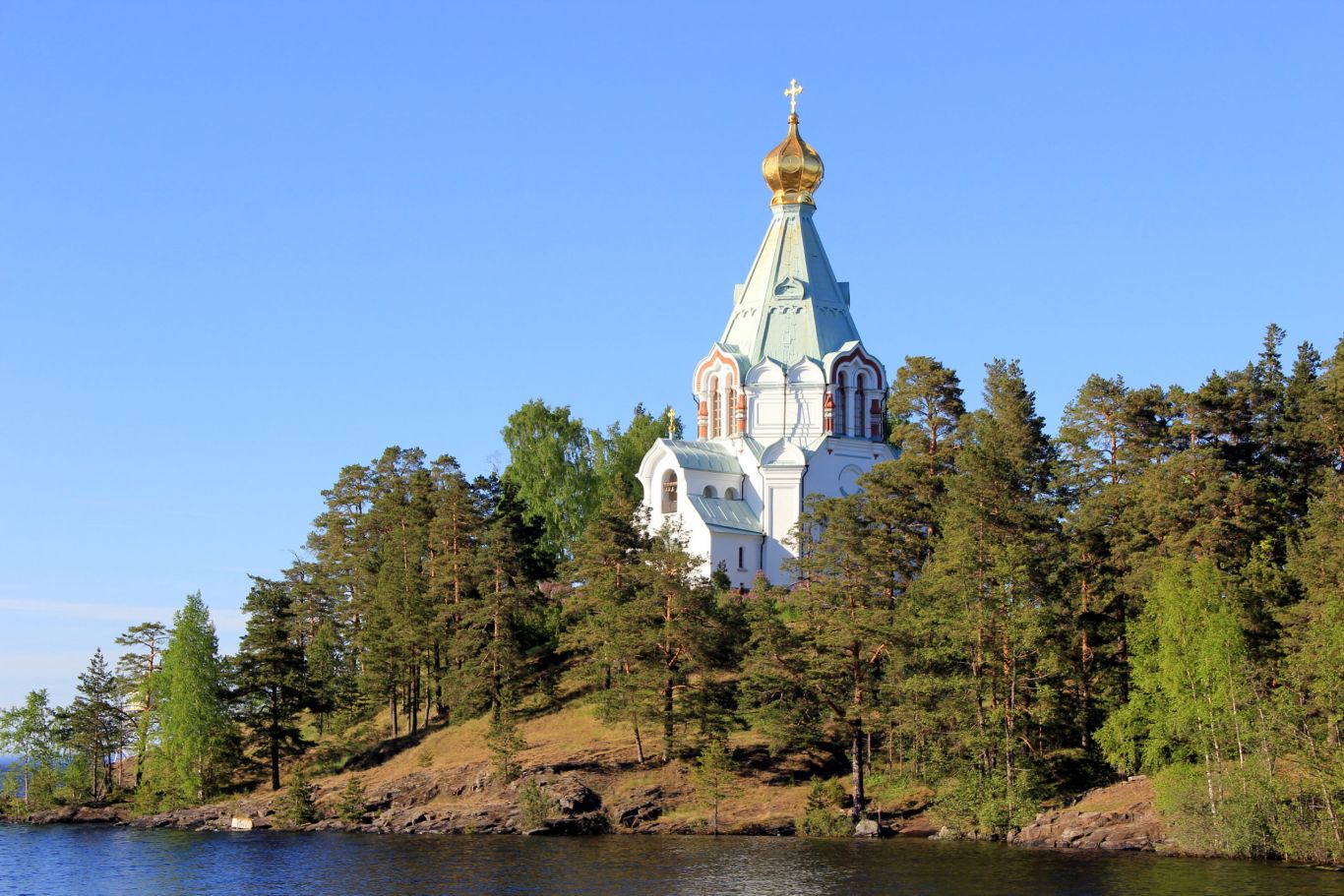 Королла виладж карелия